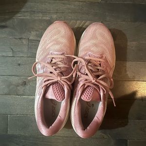 Asic gel nimbus sneakers